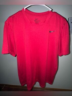 Nike DriFit Men’s Lifting Workout Tank Red - Large